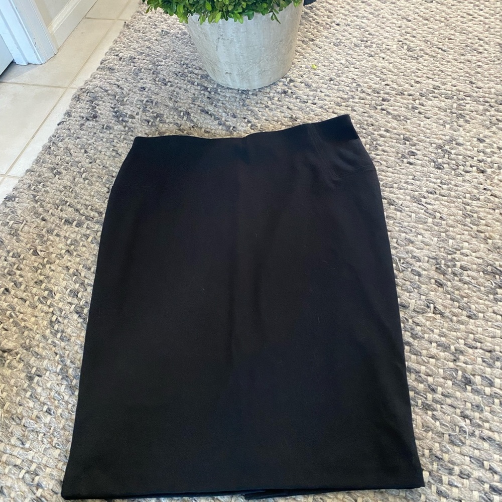 NY&CO XL Elegant Black Pencil Skirt Like new - Picture 1 of 5